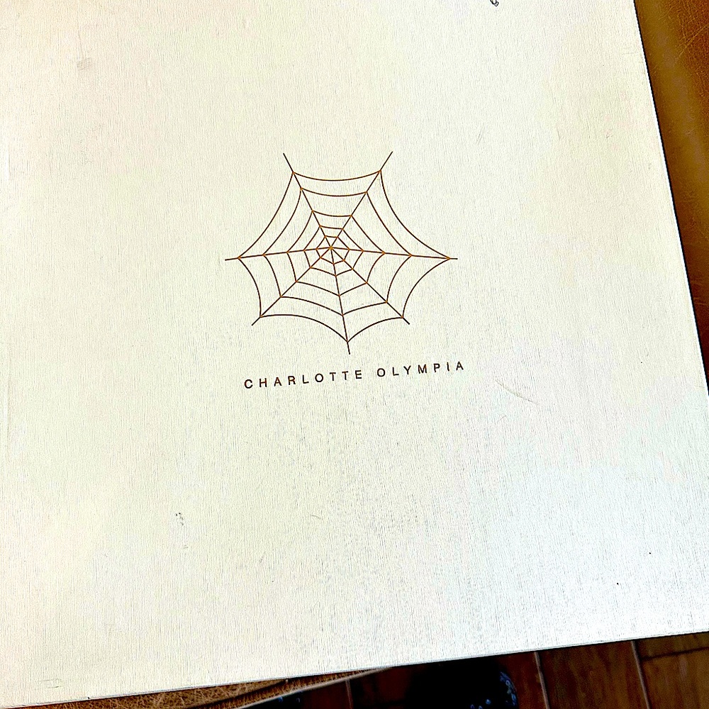 Charlotte Olympia kiss boots size 6 never worn